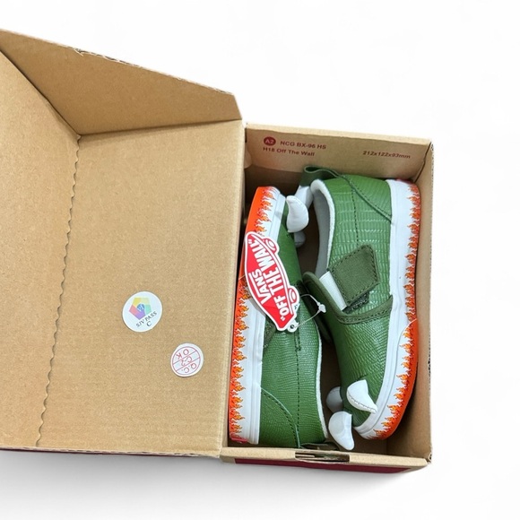 Vans Kids Sneakers with Dinosaur Spikes and Flames - Picture 3 of 6